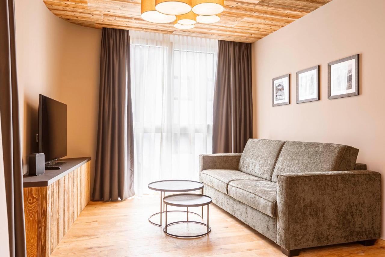 Zillertal Suites Fuegen By Alps Resorts Eksteriør billede