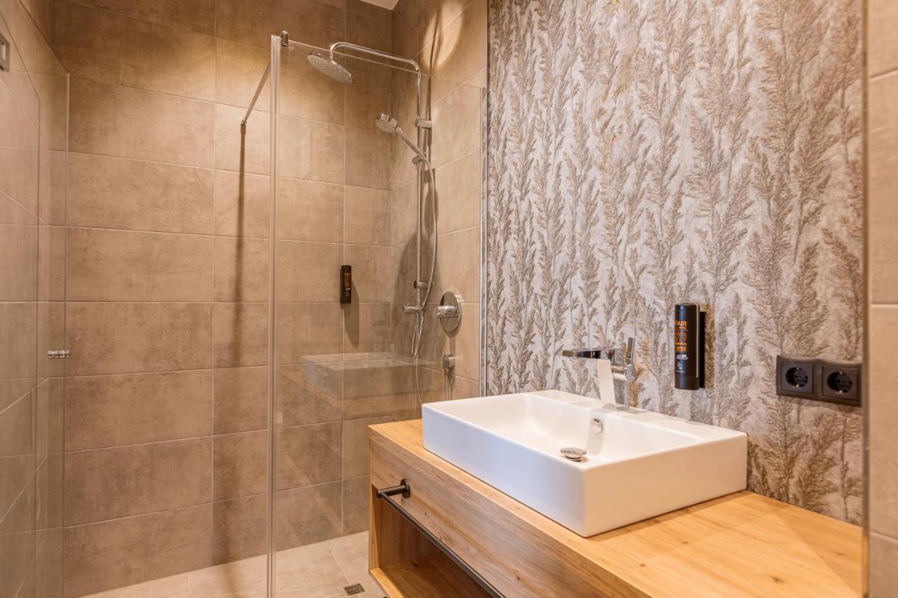 Zillertal Suites Fuegen By Alps Resorts Eksteriør billede