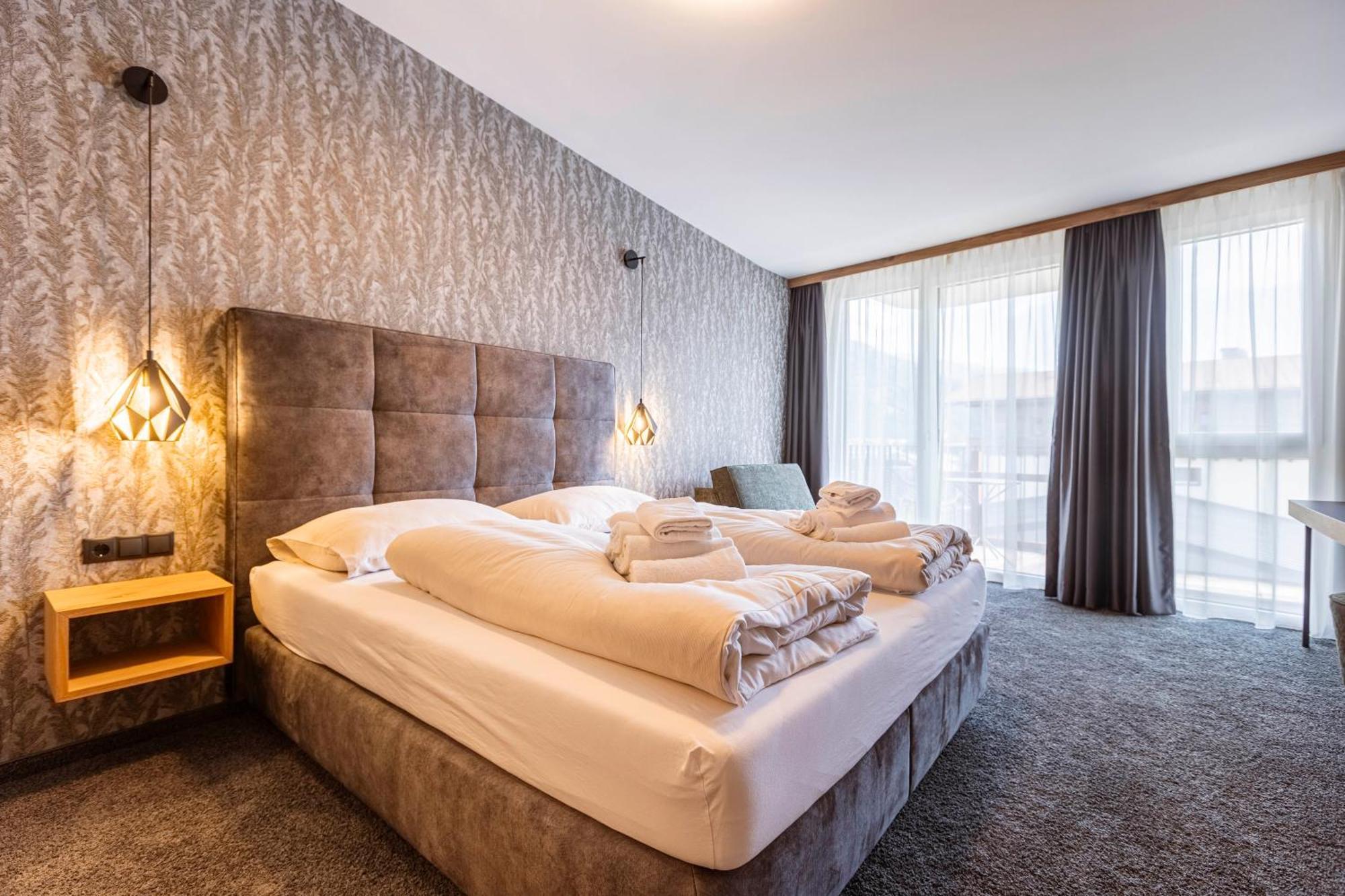 Zillertal Suites Fuegen By Alps Resorts Eksteriør billede